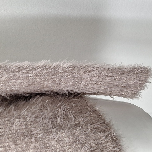 Express "NEW" Tan Black Soft Cozy Fuzzy Lace Up Crew Neck Y2K Sweater Size S - Picture 9 of 13